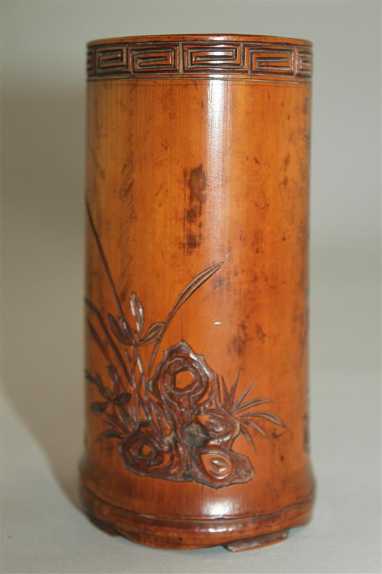 A Chinese small bamboo brush pot, 19th century, 12cm